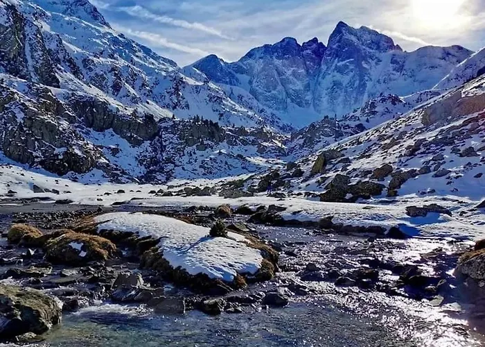A Avec Parking Prive Et Coin Montagne - Fr-1-812-34